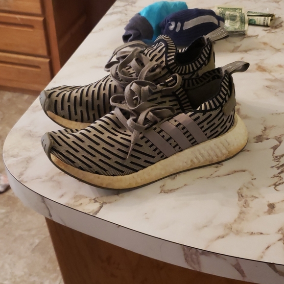 Adidas - Picture 2 of 3